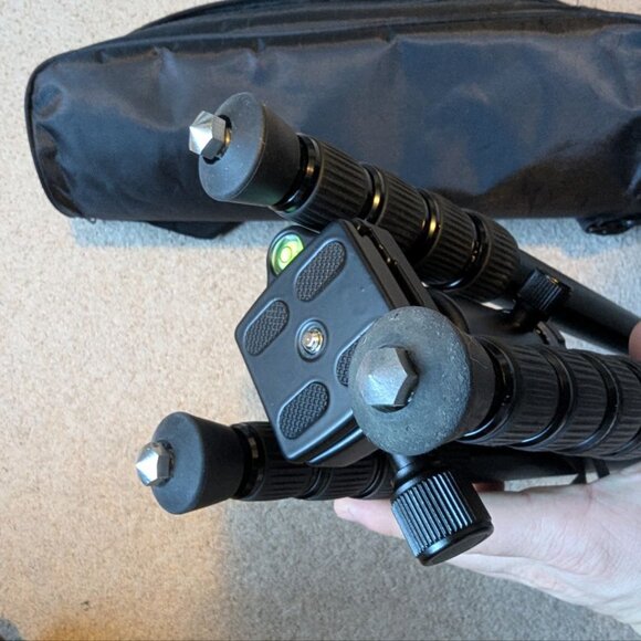 Heavy Duty Tripod for Camera and Phone, H85 Camera Monopod Tripod, DSLR Binocula - Picture 3 of 10
